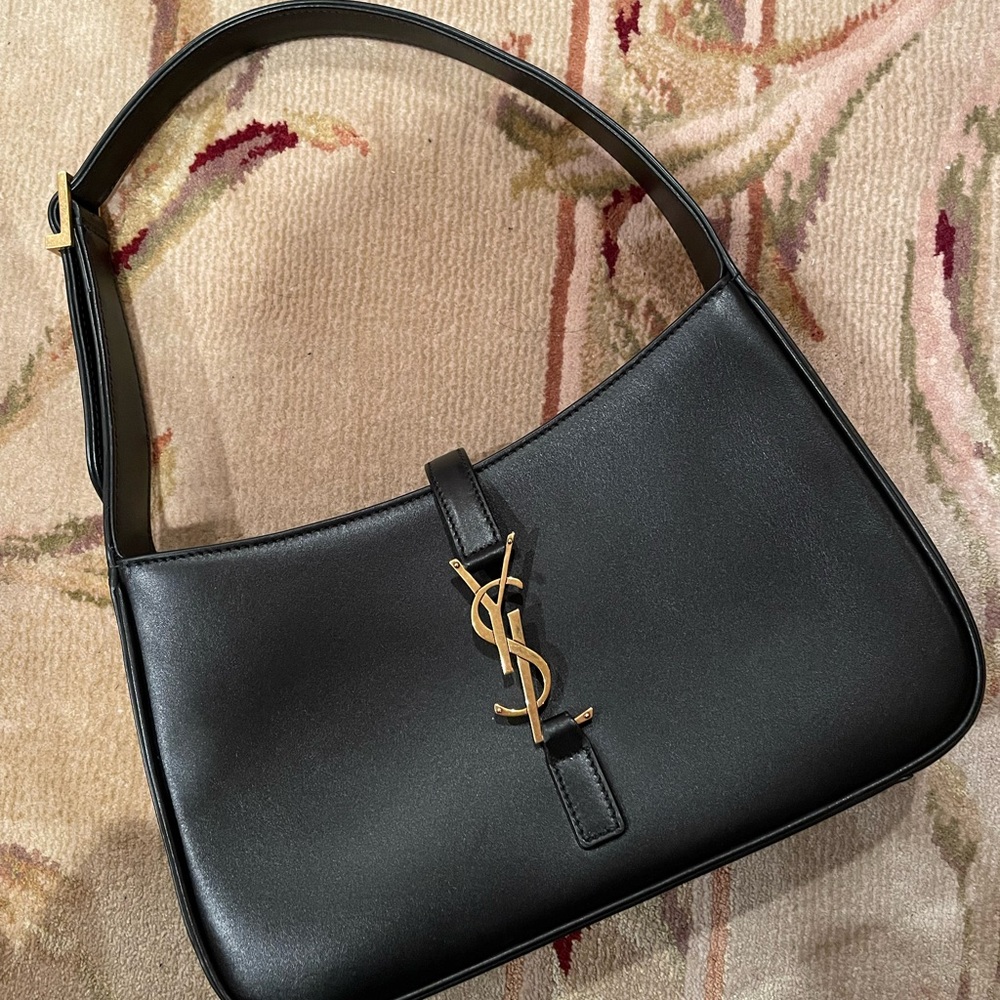 Saint Laurent le 5 á 7 hobo bag